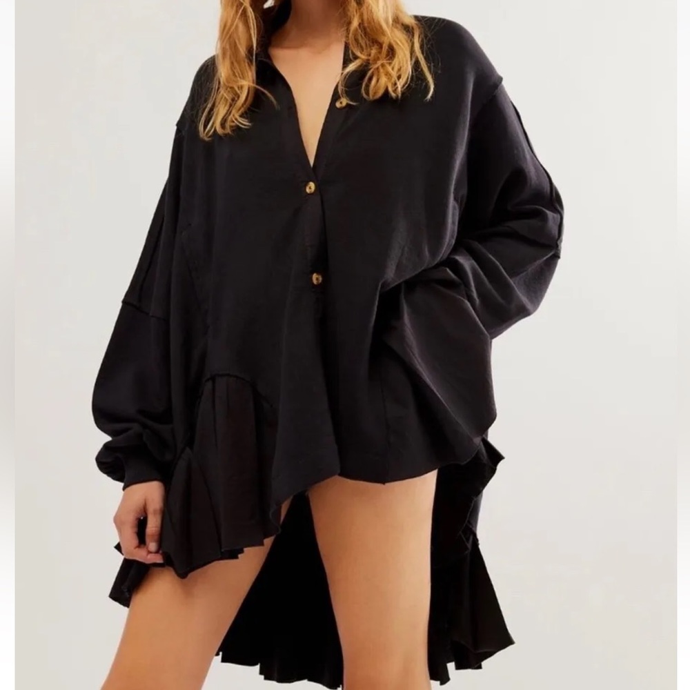 Free People Buttondown Sweatshirt Ruffled Hem Hi Lo Very Oversized Button Front